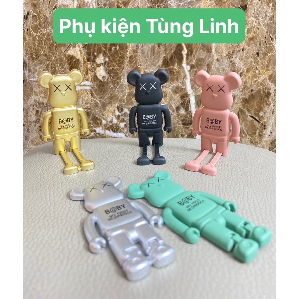 Giá đỡ dán ốp điện thoại hình gấu Kaws siêu xinh