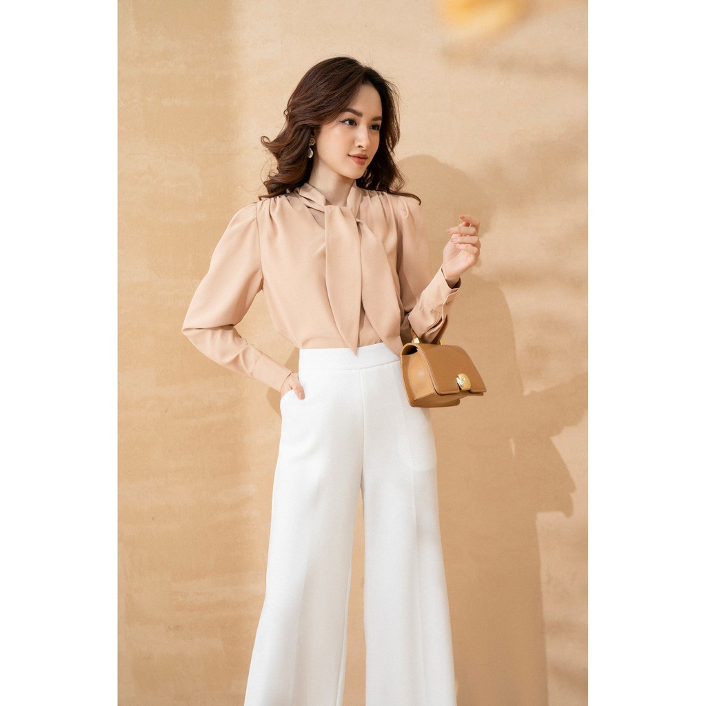 Áo sơ mi cổ thắt nơ vai nhún tay măng sec by Tiin TIINSTORE AHD363