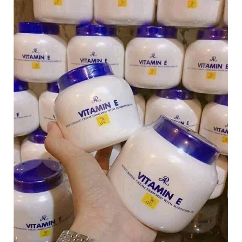 KEM VITAMIN E NẮP XANH DƯỠNG TRẮNG CẤP ẨM CHO DA KEM VITAMIN E nắp xanh dưỡng trăng cấp ẫm da