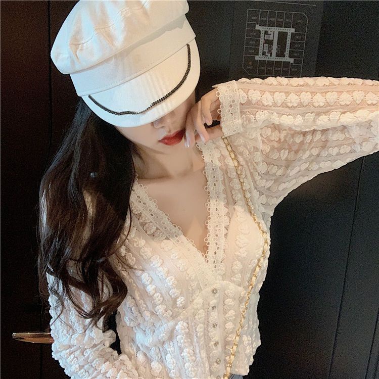 Áo Ren Rỗng Tay Dài Cổ Chữ V Dáng Ôm Phong Cách Phương Tây Dễ Phối Đồ Cho Nữ