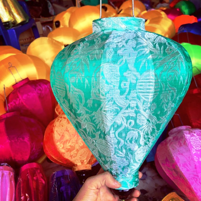 Lồng đèn hội an hình củ tỏi