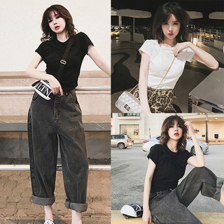 Áo thun nữ cổ tròn ngắn tay