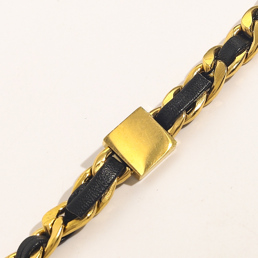 Vòng tay chanel bằng thép titan thời trang cho nữ | BigBuy360 - bigbuy360.vn