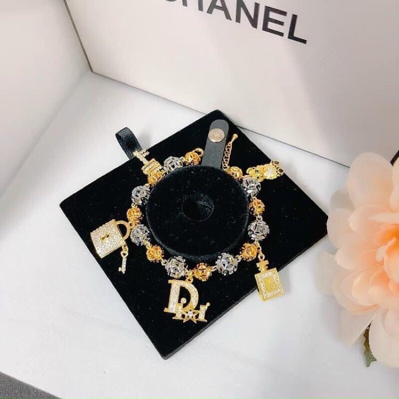 Lắc tay bi pan 5 charm đủ size Kami