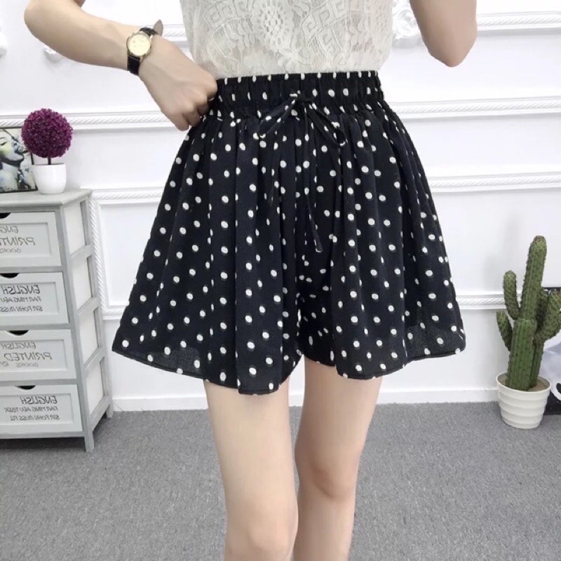 [Mã 44FASHIONSALE541 giảm 10K đơn 50K] Quần sooc nữ ống rộng giả váy màu đen