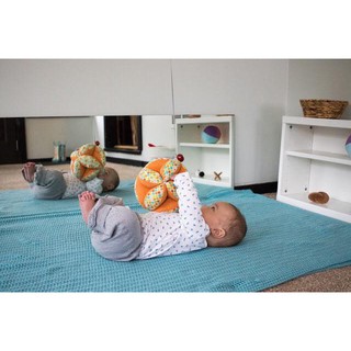 Bóng luyện chân Montessori cho bé 0-6 tháng