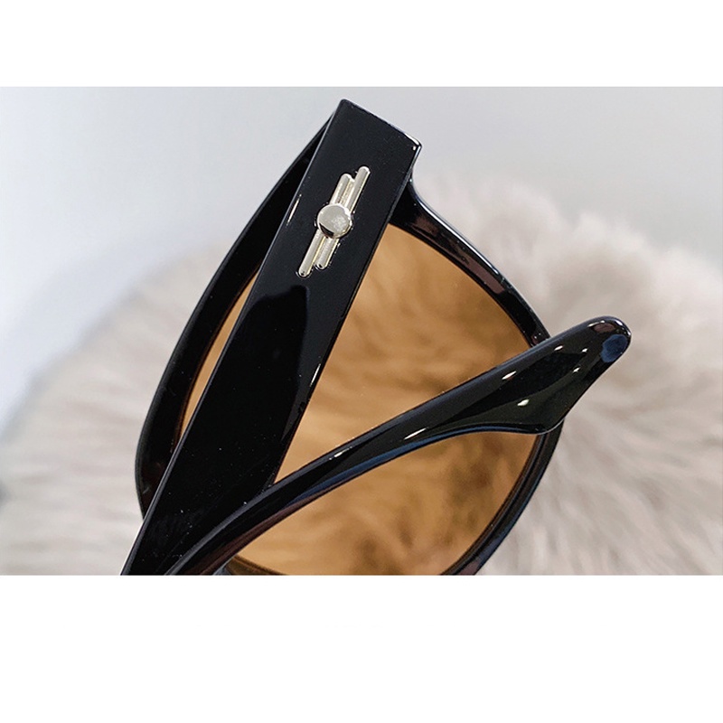 (KIQI-FASHION) COD Kính Mát Gọng Đen Đơn Giản Chống Tia UV Phong Cách Hàn Quốc Thời Trang