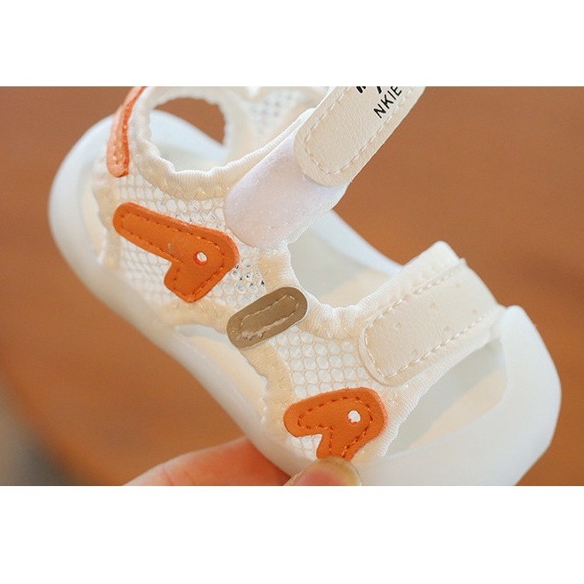 Mới_Sandal AIA tập đi mới cho bé trai bé gái chống vấp nhẹ nhàng cho bé size từ 15-19