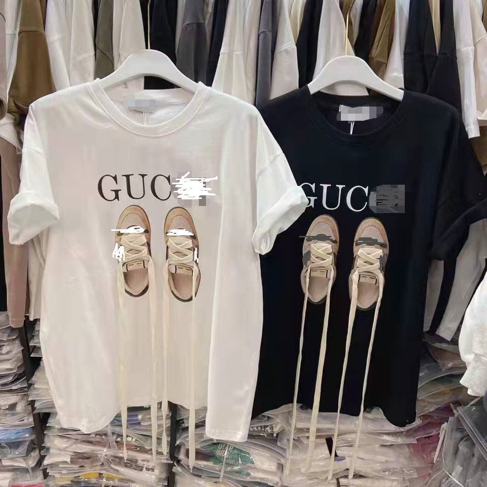 Áo thun nữ tay lỡ hình giày form rộng phông unisex tay ngắn