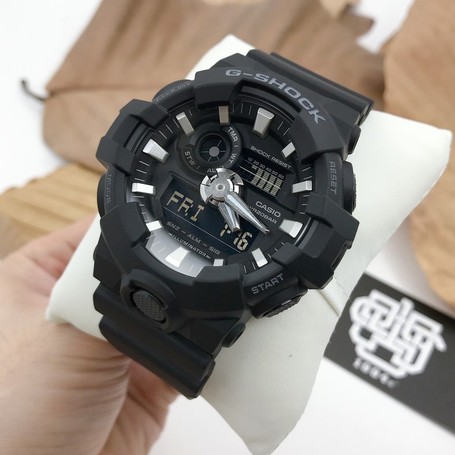 Đồng hồ nam Casio G-SHOCK GA-700 / GA-700-1B chống va đập, hàng chính hãng