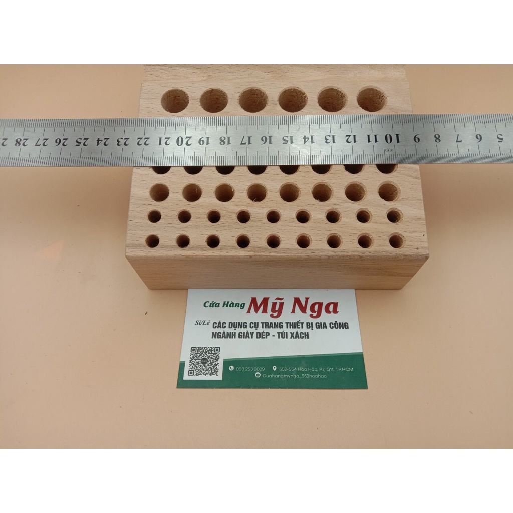 Hộp đựng dụng cụ bằng gỗ nguyên khối