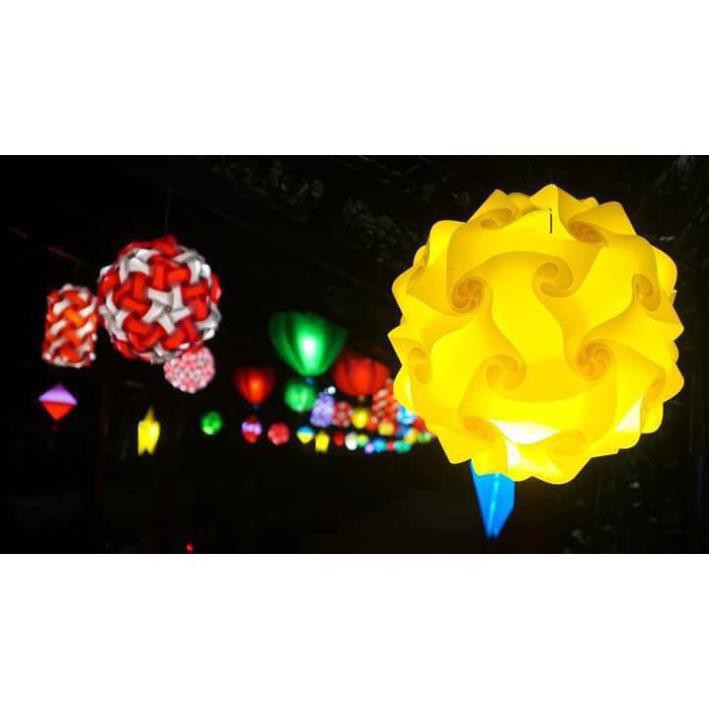 Đèn Lồng Nhựa Hoa Sen xuyên sáng trang trí quán cafe sân vườn, chùa chiền, đường phố...