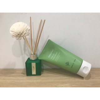 Sữa rửa mặt trà xanh Innisfree Green Tea Cleansing Foam