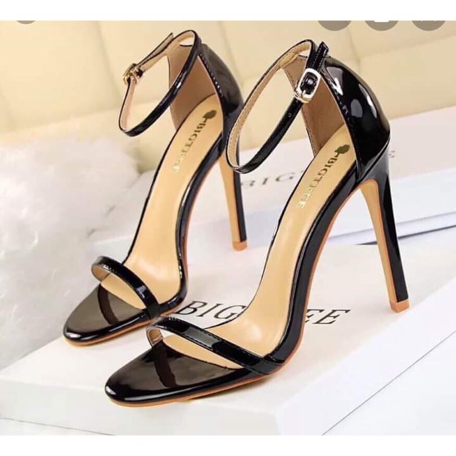 [Hàng sẵn] Sandal quai ngang mảnh size 34 đến size 40