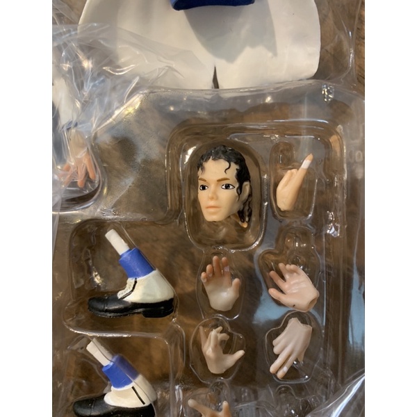 Mô hình Figure Michael Jackson vũ điệu mặt trăng có khớp thay áo