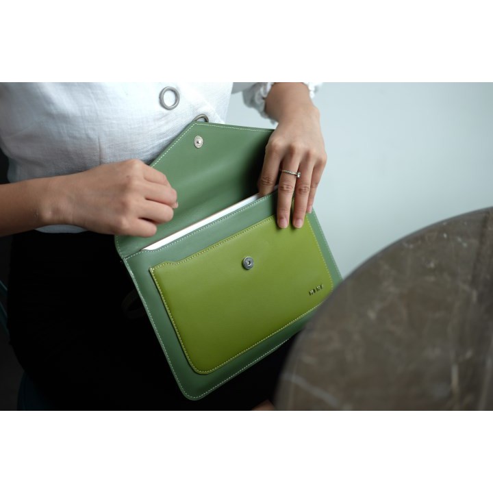 HERA – Tablet Clutch IW05-6064