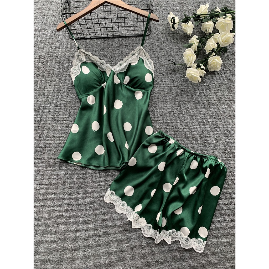 Bộ ngủ lụa 2 dây chấm bi kèm mút ngực Z397