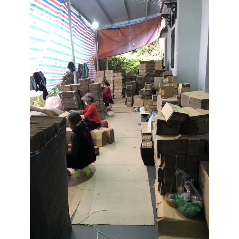 12x7x8 hộp carton đóng hàng giá rẻ(giá 950 đồng)