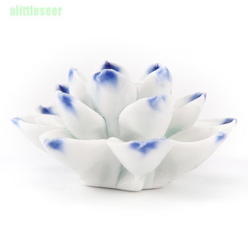 Đế Gốm Hình Hoa Sen 1 / 3 Lỗ Dùng Để Đốt Trầm Hương