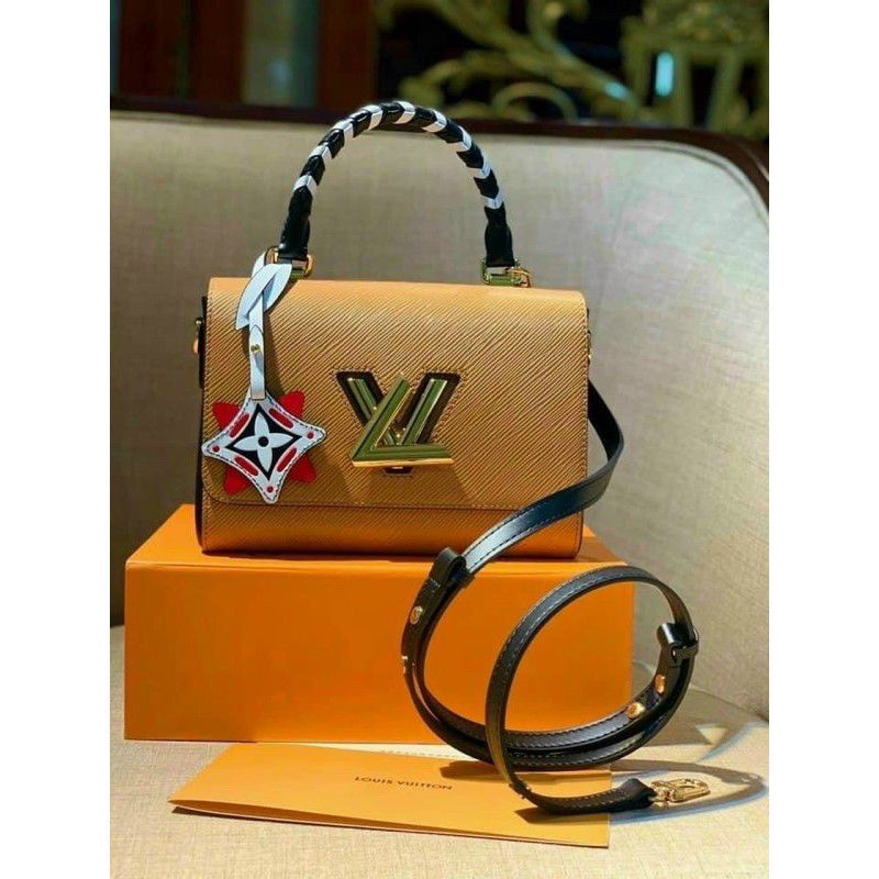 Tui nữ cao cấp da tăm về đủ 3 màu túi hot có sẵn sll full box bill chuẩn
