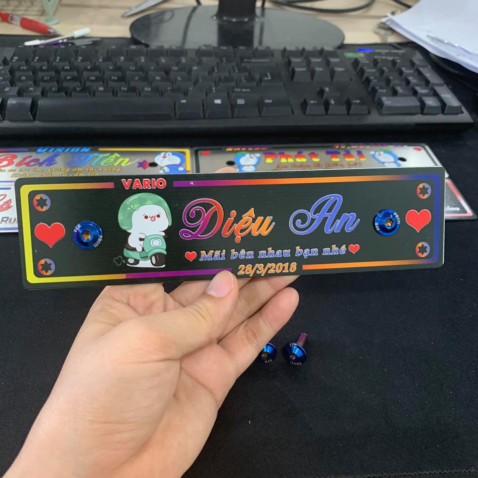 Nhận làm bảng tên xe máy 2020 - Thiết kế theo yêu cầu