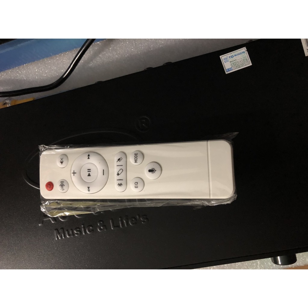 Vang cơ lai số cao cấp TD acoustic Q800PLUS , tiếng sáng , nhại hay, chống hú, có blutooth , echo ... - tăng 2 dây canon