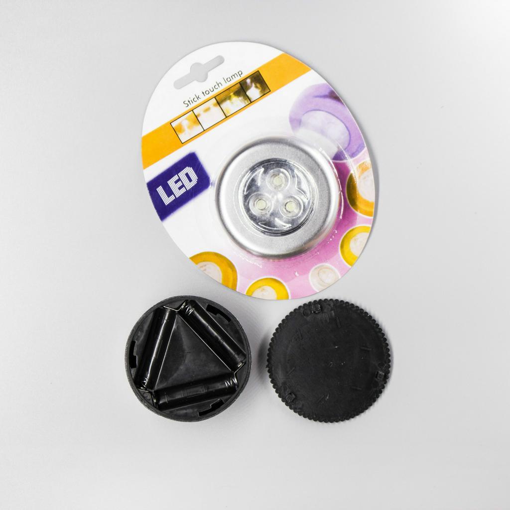 Đèn led 3 bóng dán tường, tủ quần áo, cốp xe
