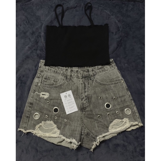 Quần jeans hè thiết kế độc lạ