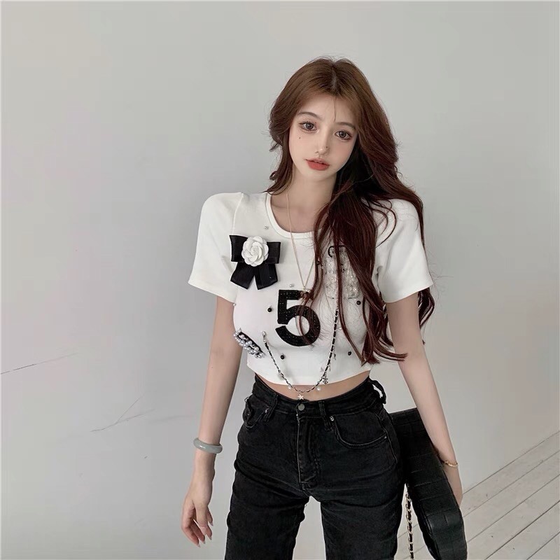 Wide t-shirt and a crop top with a bow tie [ORDER]