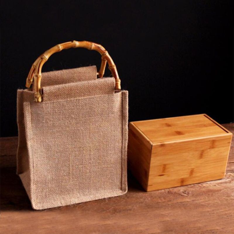 Tay cầm bằng tre thay thế cho túi xách handmade