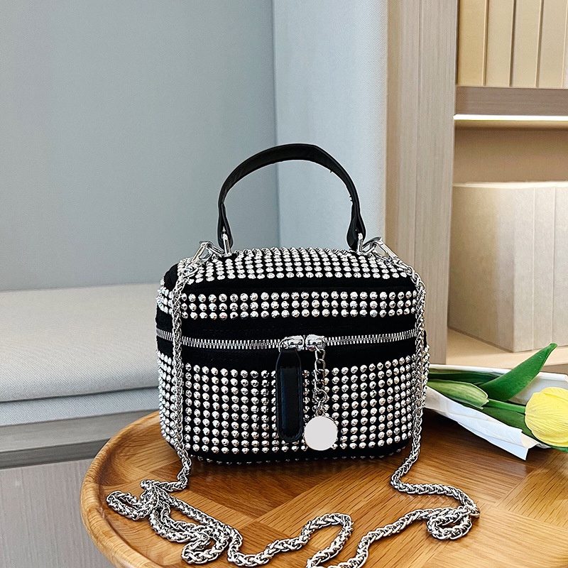 Túi Xách Đính Đá Phong Cách Phương Tây Cho Nữ