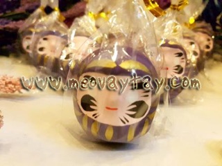 Daruma tím 5cm