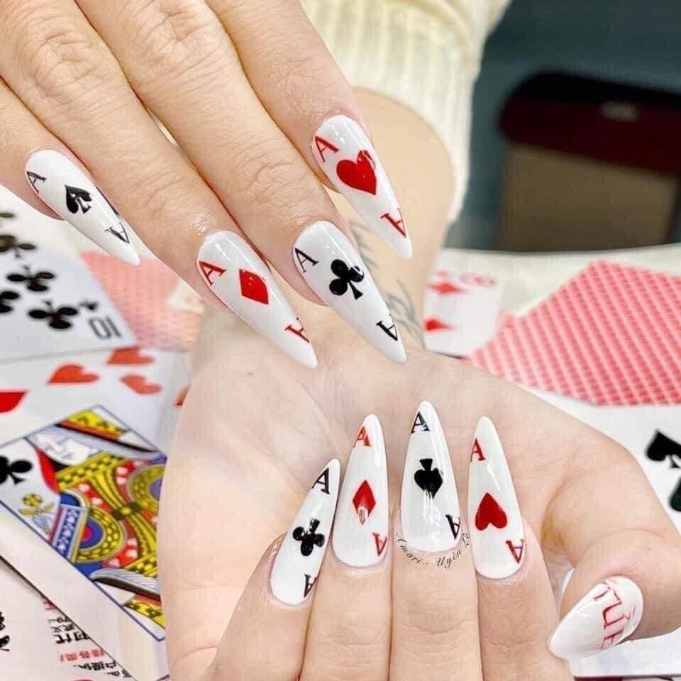 Stick hoạ tiết lá bài, Mẫu hình dán móng lá bài Thiên Di Nail