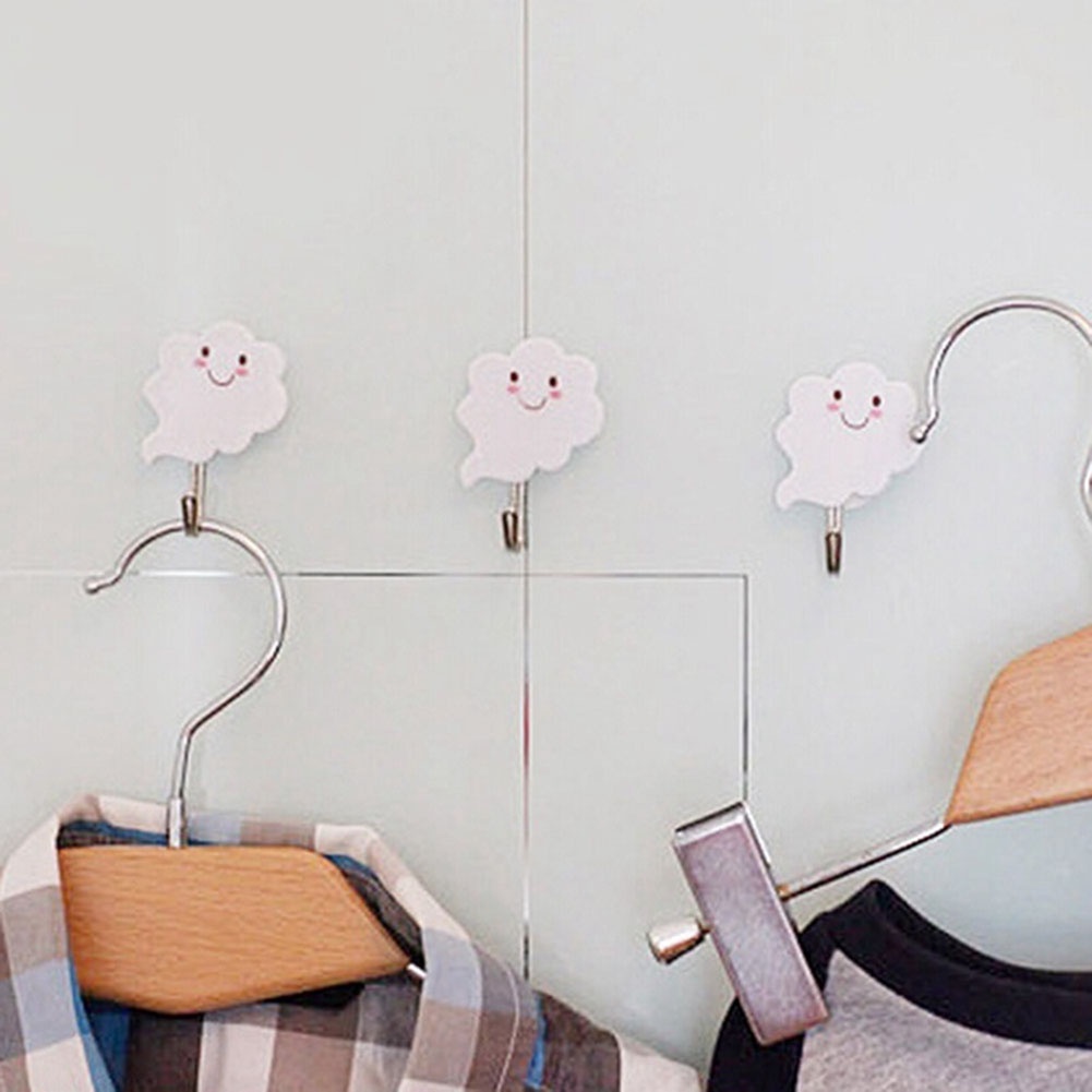 Set 6 Móc Treo Đồ Dán Tường Hình Đám Mây Dễ Thương