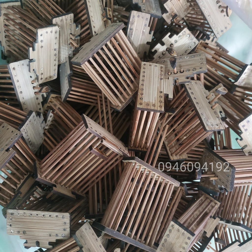 Rọ dế cho chim cảnh chất liệu tre trúc