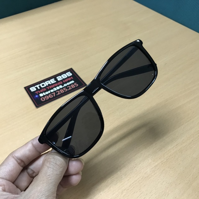 ĐẸP RẺ 🔥 GỌNG NHÁM 1060 / BÓNG 1070 - Mắt kính râm nam nữ thời trang | BigBuy360 - bigbuy360.vn