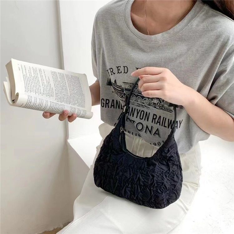 [Hàng Có Sẵn] Túi Xách Kẹp Nách Họa Tiết Bán Nguyệt Xếp Ly Mùa Hè