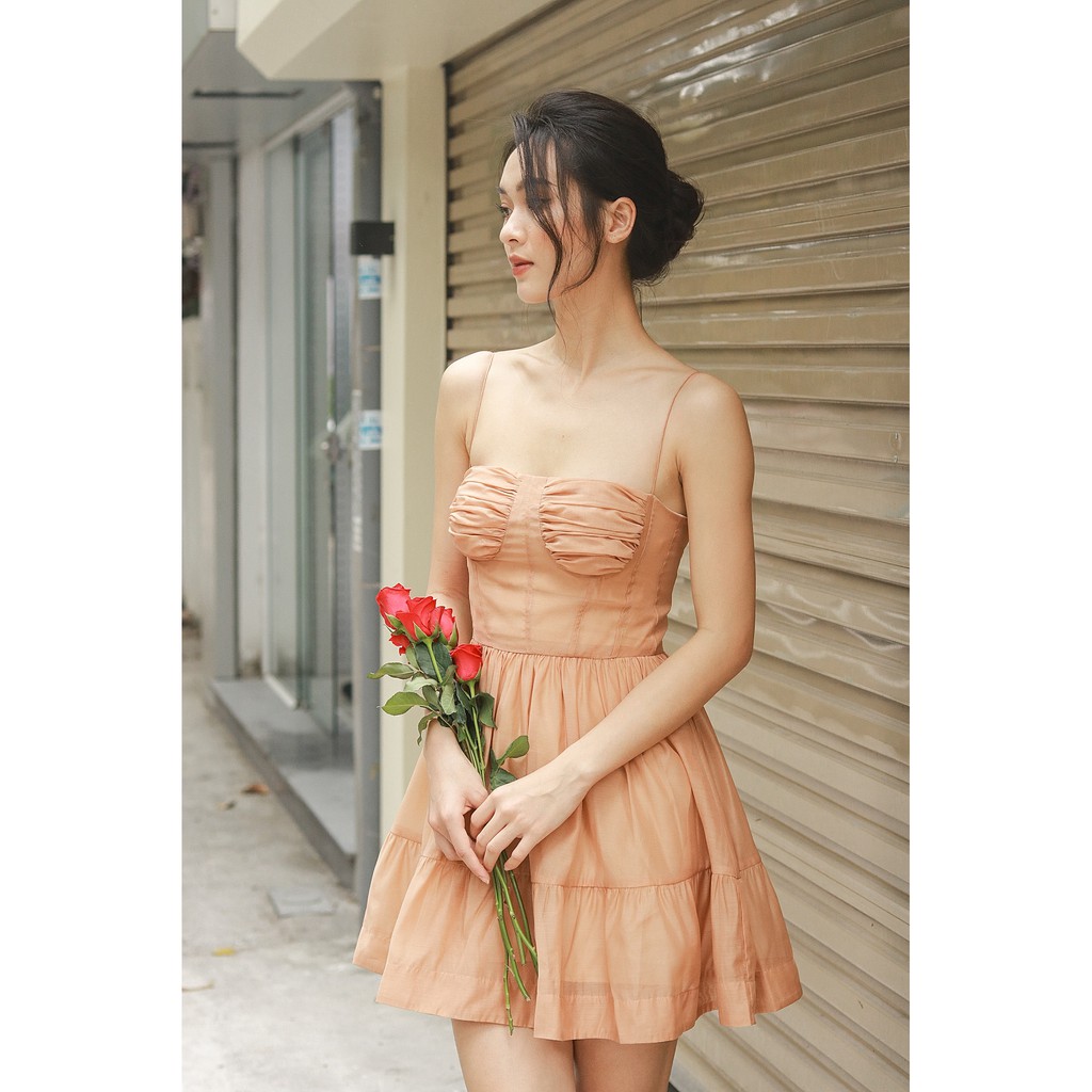 Đầm dai dây RECHIC babydoll xếp ly ngực Dulcie màu nâu