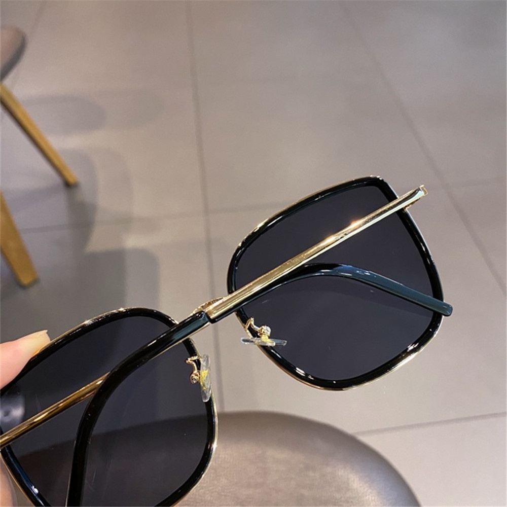 Kính mát gọng vuông lớn chống tia cực tím phong cách Hàn Quốc cho nam và nữ