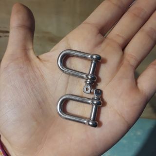 1 chiếc Ma-ní inox 304, khóa vành móng ngựa cỡ 8mm