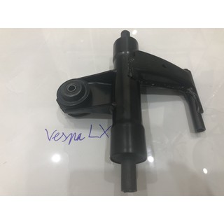 PT AT- CÂY TREO MÁY  CHO XE VESPA LX , SẢN PHẨM CHẤT LƯỢNG , TẶNG KÈM 1 MIẾNG TEM DÁN XE TRANG TRÍ.