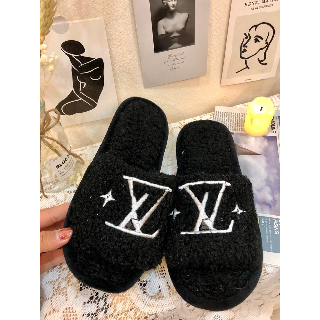 Dép lê bông LV dép quai ngang lông cừu LV ấm áp size kép loại xịn mới 2021