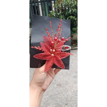 cài tóc cô dâu xinh