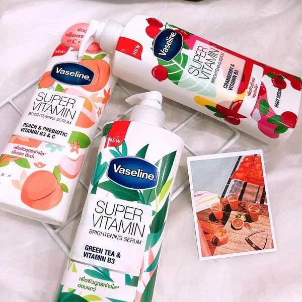 Tinh chất dưỡng sáng da mờ thâm B3+ Vaseline Super Vitamin Serum không ăn nắng hương trái cây