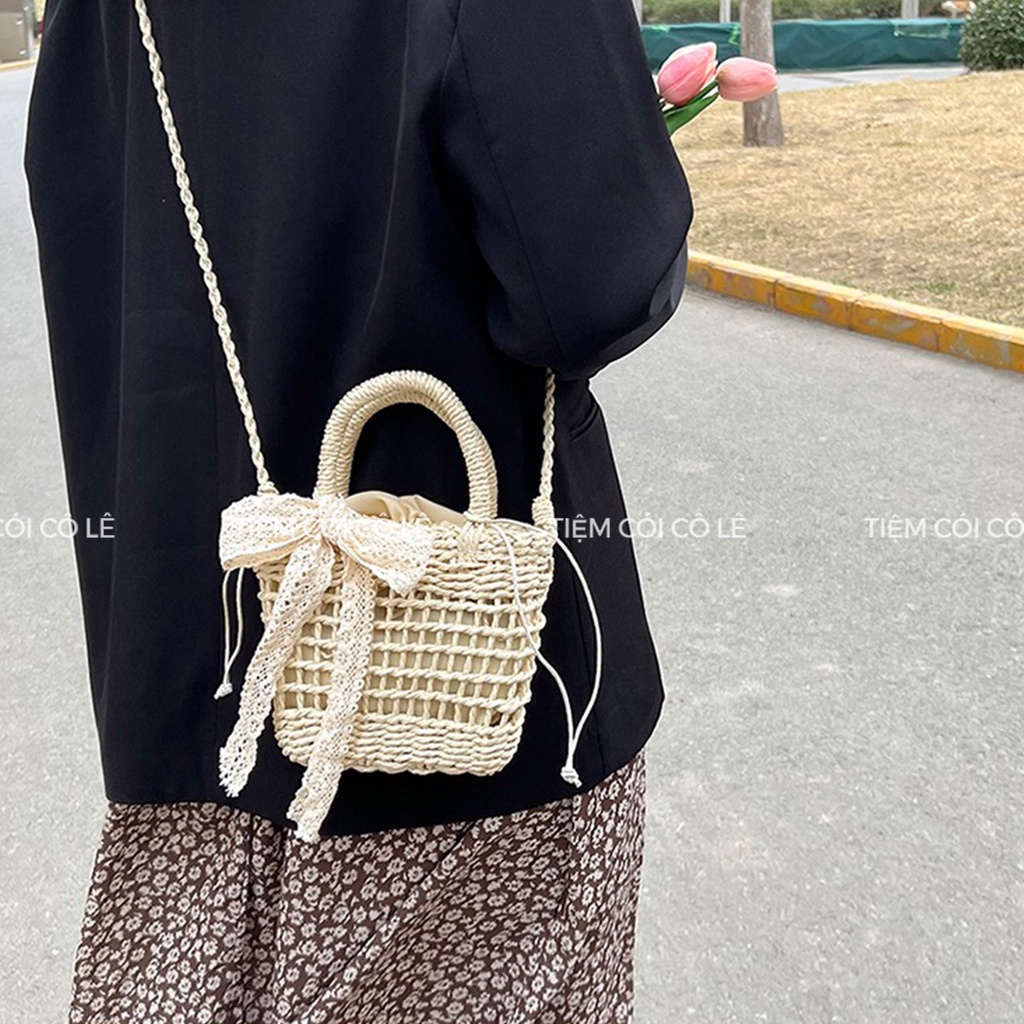Túi cói mini đan kiểu rào thưa phối nơ ren xinh xắn đi biển, chụp ảnh - Tiệm Cói Cô Lê