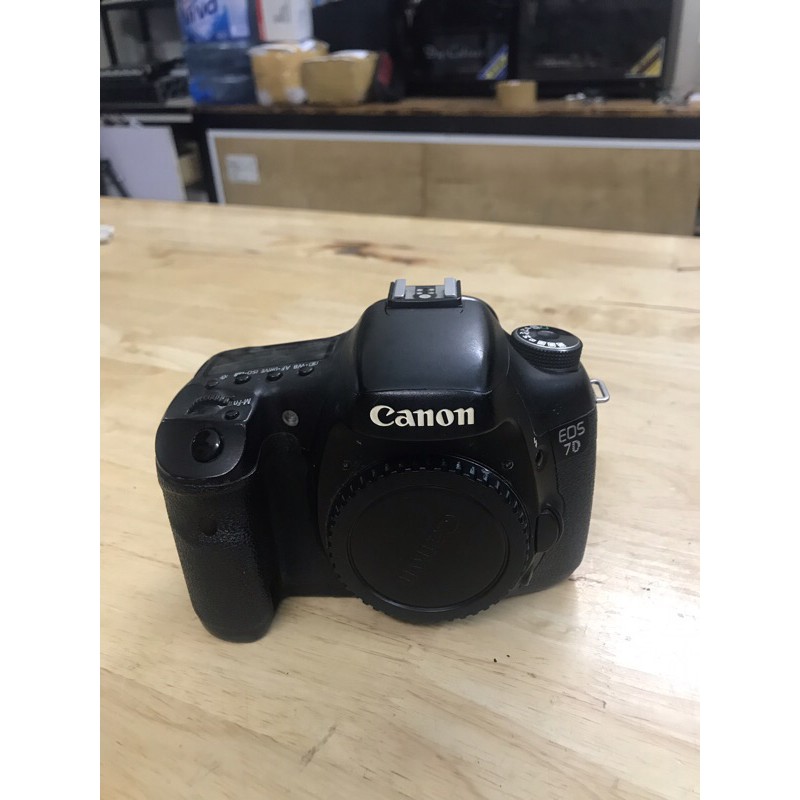 Máy ảnh Canon 7D