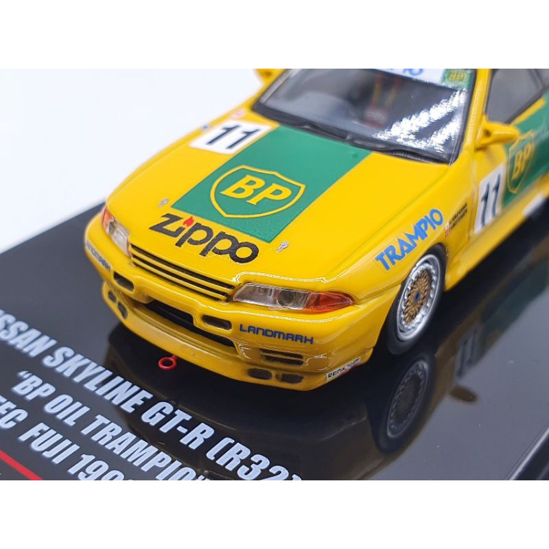 Xe Mô Hình Niissan Skyline GT-R (R32) #11 "BP OIL TRAMPIO" Inter Tec Fuji 1993 Winner 1:64 Inno Models (Vàng Xanh)
