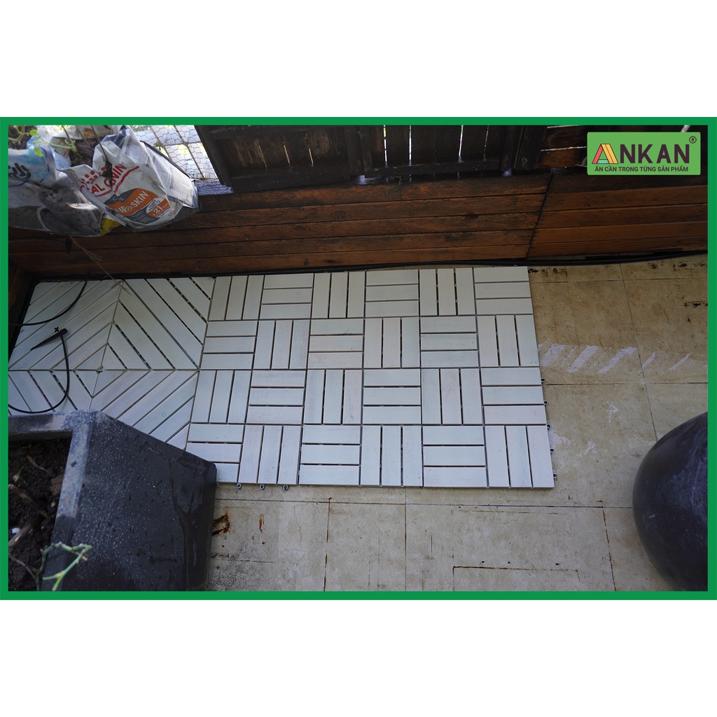 Vỉ Gỗ Lót Sàn Ban Công 12 Nan Màu Trắng Có Phủ PU Dùng Để Decor Nhà Cửa, Trang Trí Ban Công Tiêu Chuẩn Xuất Khẩu