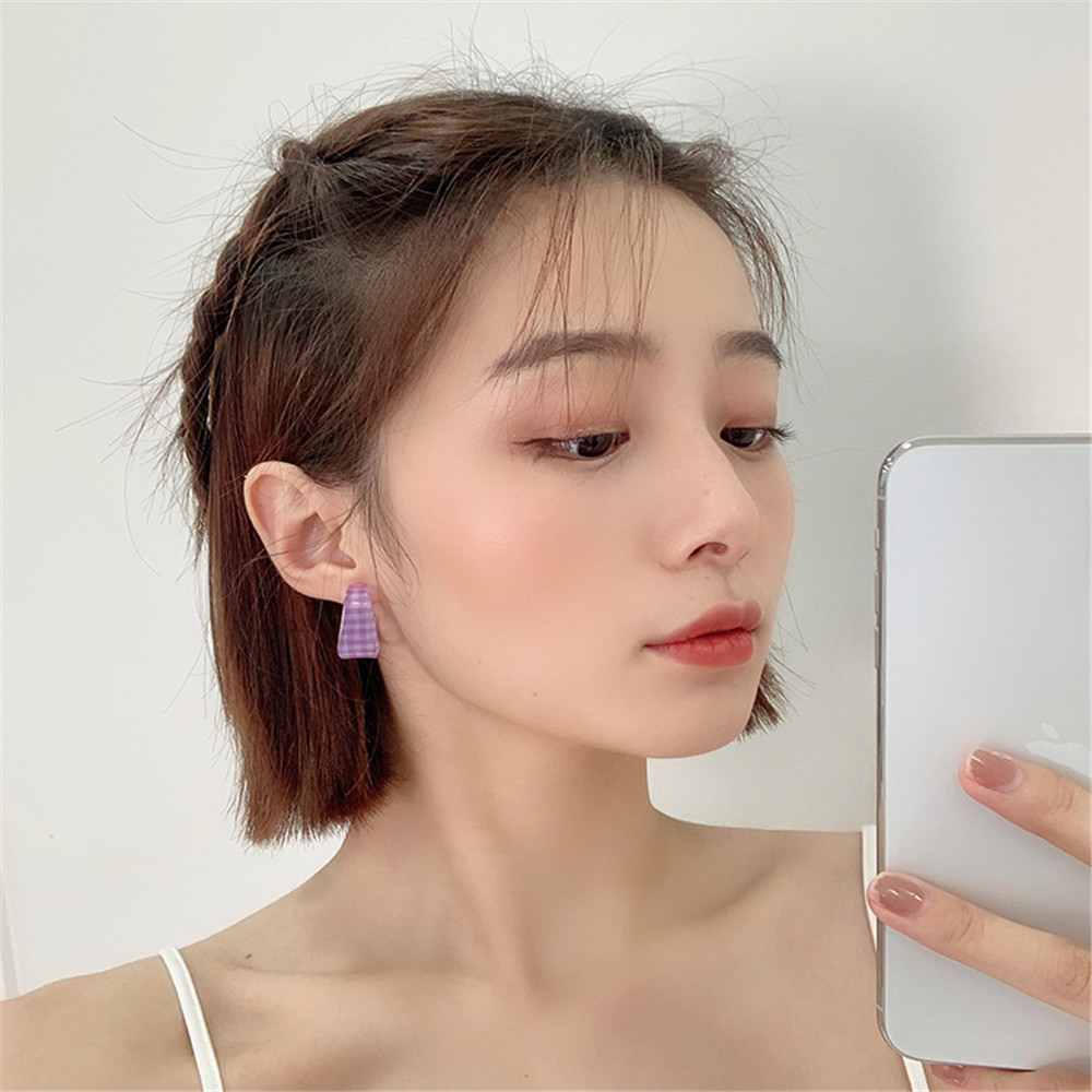 Khuyên Tai Họa Tiết Ca Rô Trẻ Trung Thanh Lịch Dành Cho Nữ