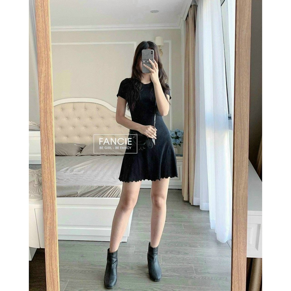 Đầm Thun Gân Cổ tròn Dáng xòe Basic 2 Màu Đen Đỏ 1430